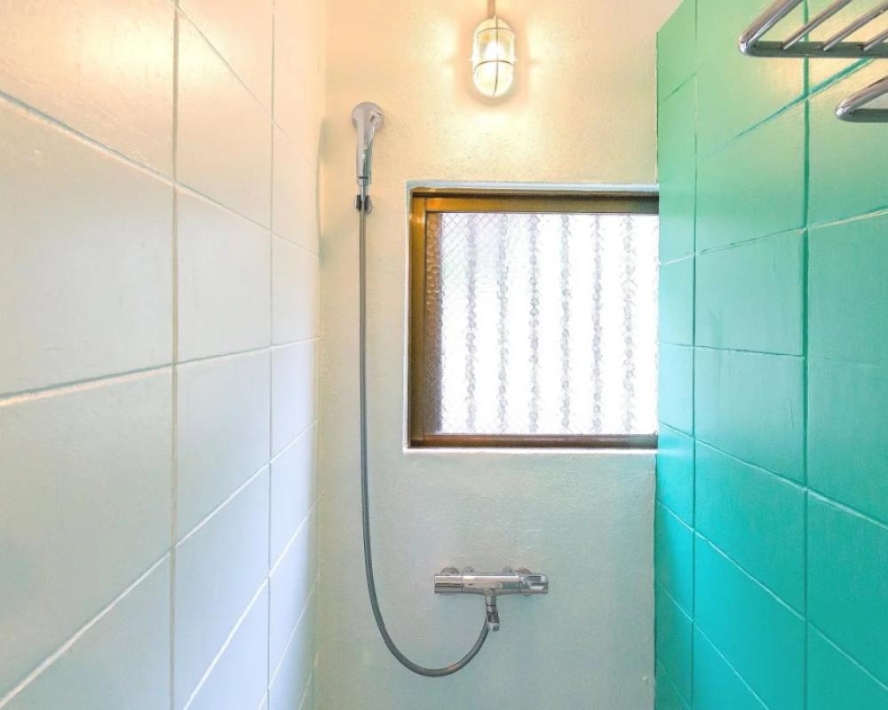 фото Seawall Hostel