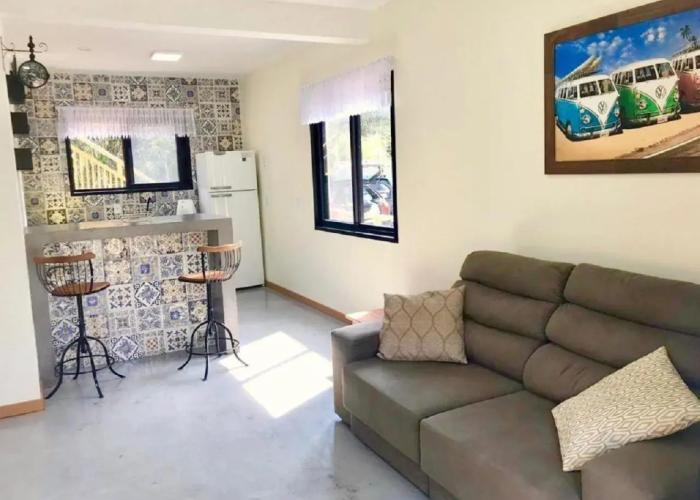 Casa Privativa com Piscina na Ferrugem