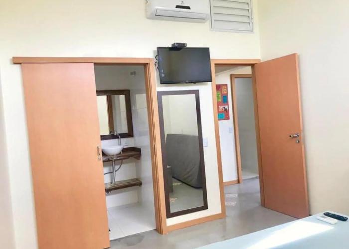 Casa Privativa com Piscina na Ferrugem