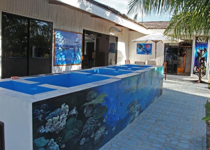 Kawayan Holiday Resort