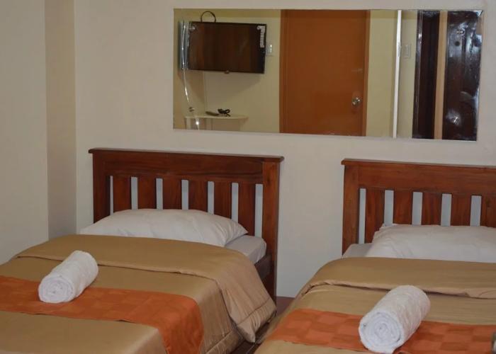Manora Apartments and Guest House