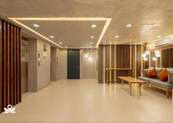 IHotel Uptown BGC