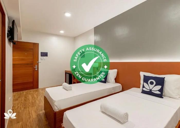 IHotel Uptown BGC