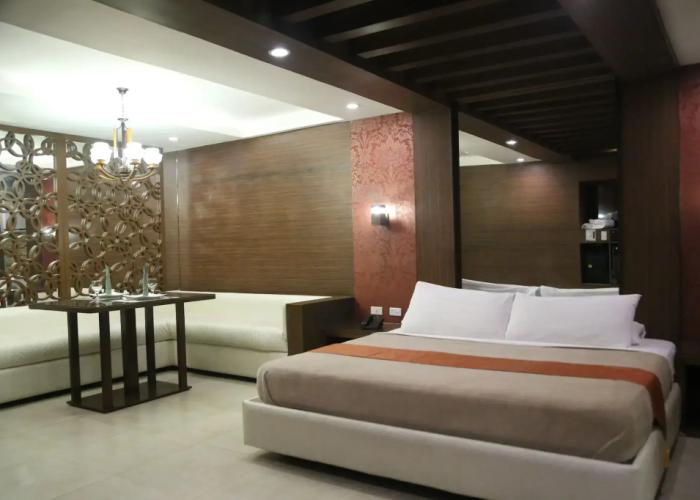 Victoria Court Las Piñas