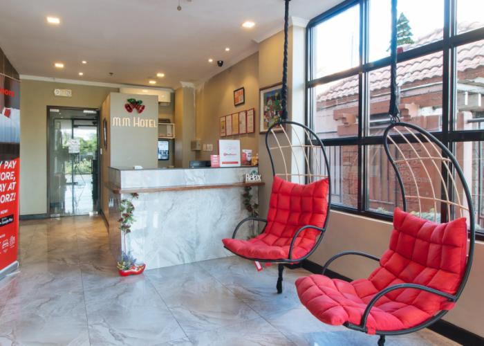 RedDoorz Plus Near Bamboo Organ Las Piñas