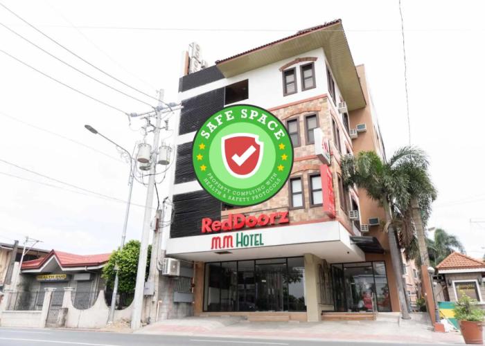 RedDoorz Plus Near Bamboo Organ Las Piñas