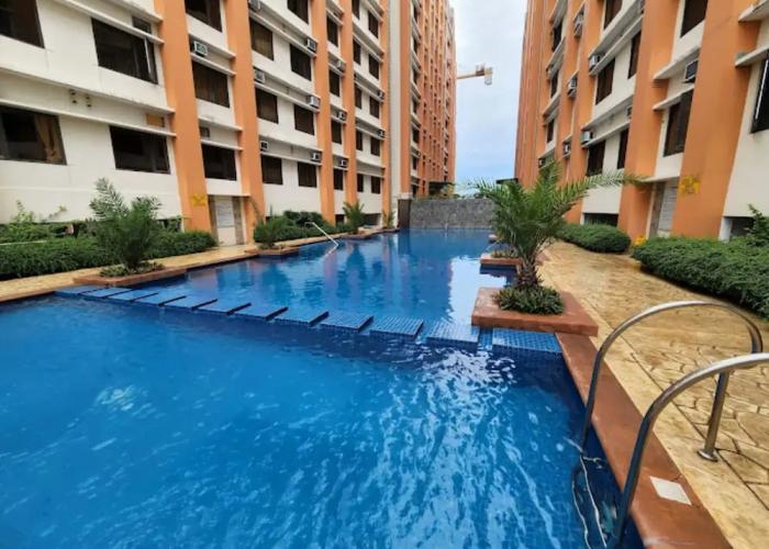 Paseo Verde Condominium