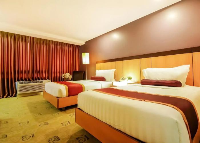 Greenhills Elan Hotel