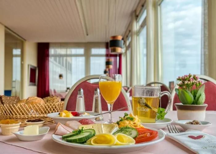 FF&E Hotel Dania