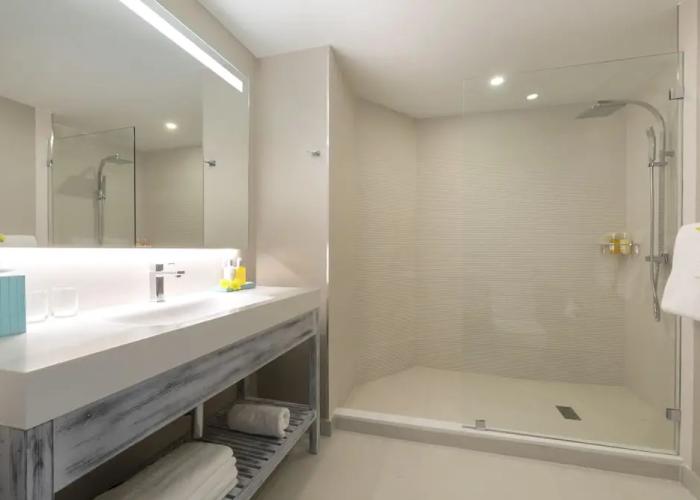 Luxury Collection at Sea Breeze Beach House by Ocean Hotels