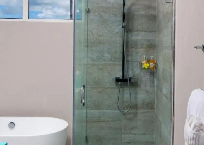 Luxury Collection at Sea Breeze Beach House by Ocean Hotels