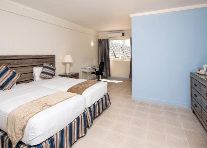 Time Out Hotel