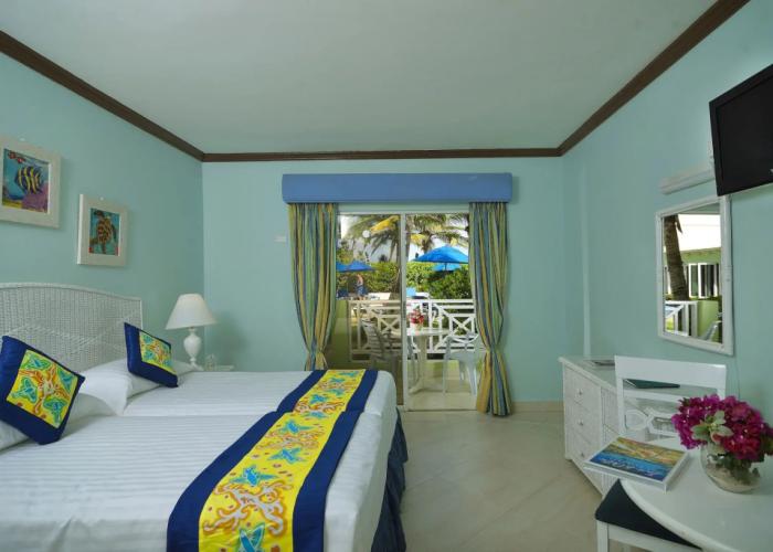 Dover Beach Hotel