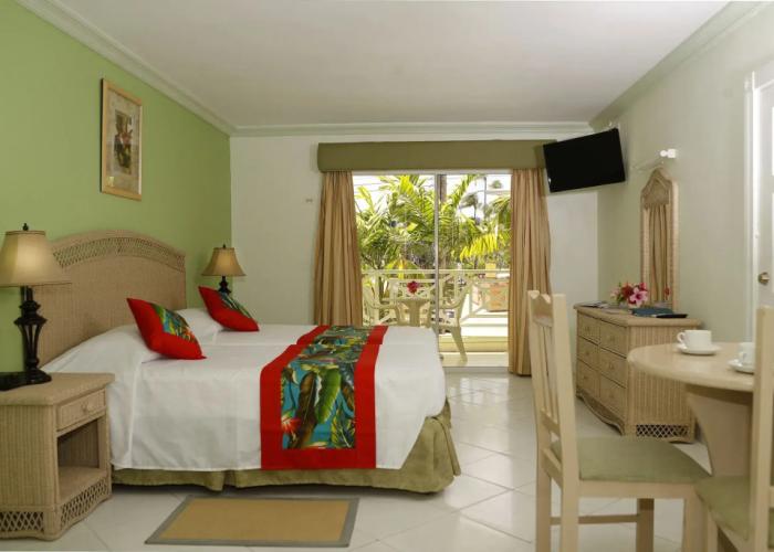 Dover Beach Hotel