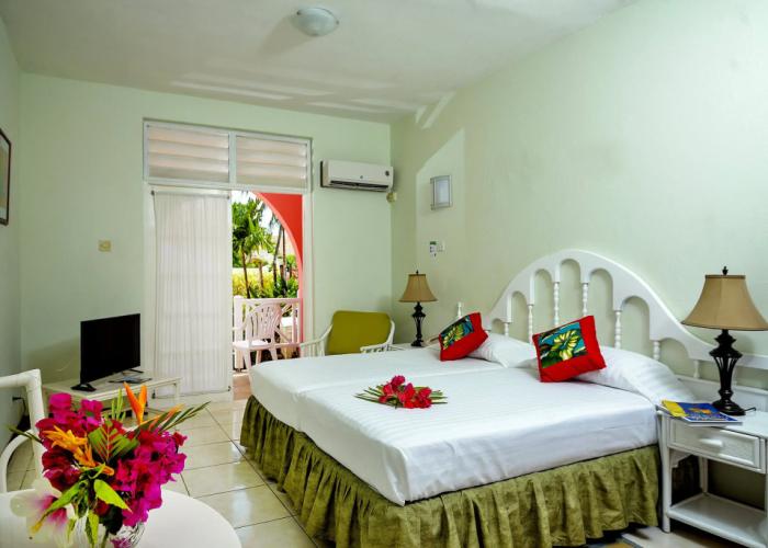 Dover Beach Hotel