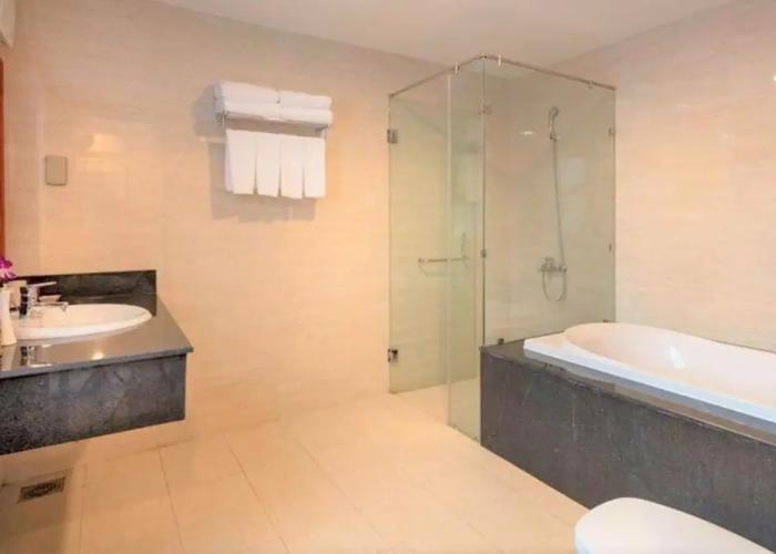 Silver Beach Resort Ke Ga