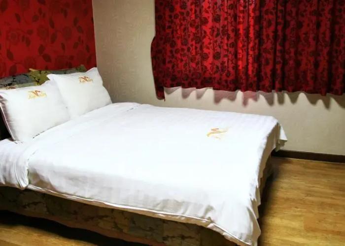 High Valley Hotel