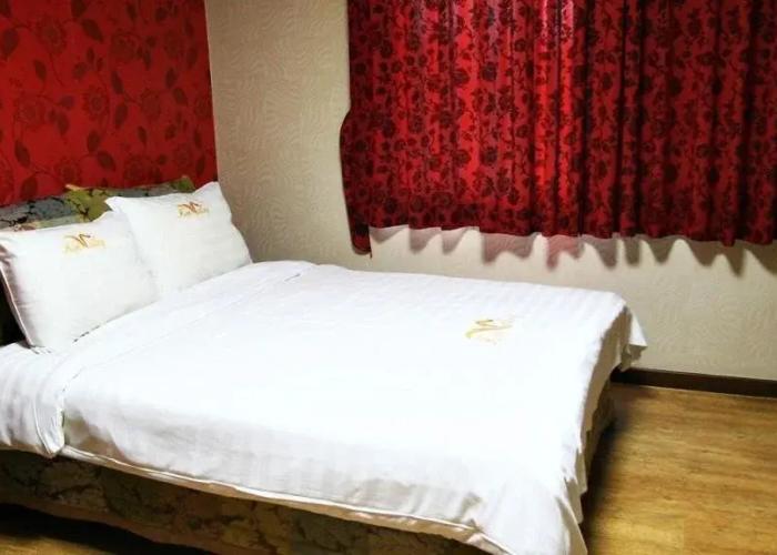 High Valley Hotel