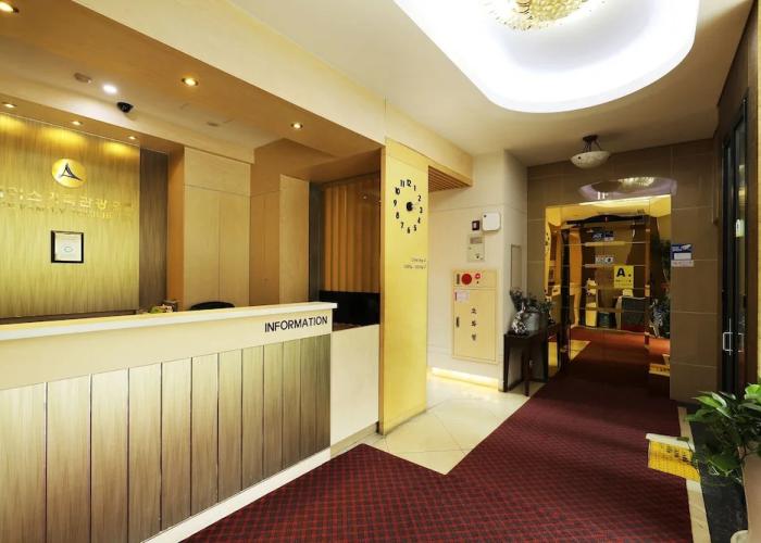 Ace Family Hotel