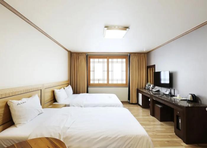 Ace Family Hotel