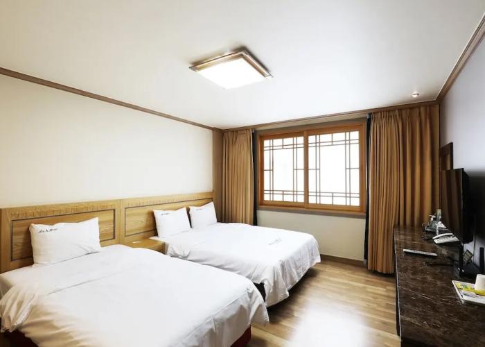 Ace Family Hotel