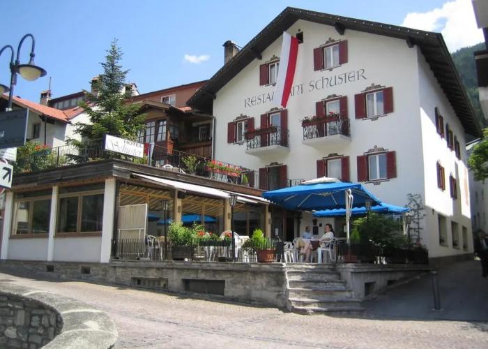Hotel Schuster