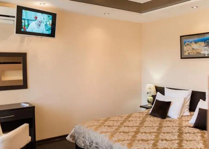 Hotel Gostinichno-Restorannyij Kompleks ZIHIYa