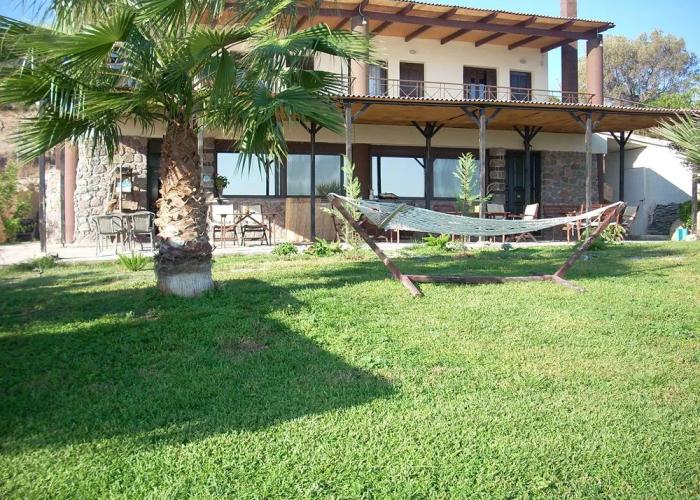 Cavo Petra Hotel