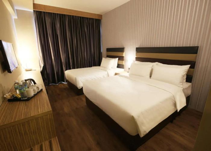 SEM9 Senai ''Formerly Known as Perth Hotel