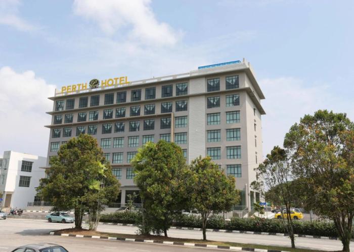 SEM9 Senai ''Formerly Known as Perth Hotel