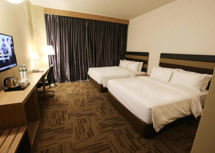 SEM9 Senai ''Formerly Known as Perth Hotel