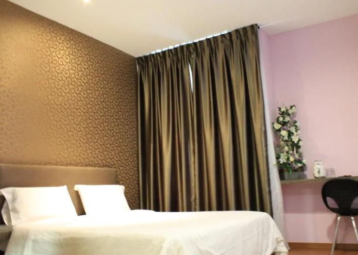 U & Me Hotel