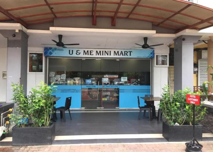 U & Me Hotel