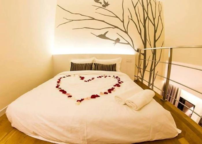 Mood Hotel