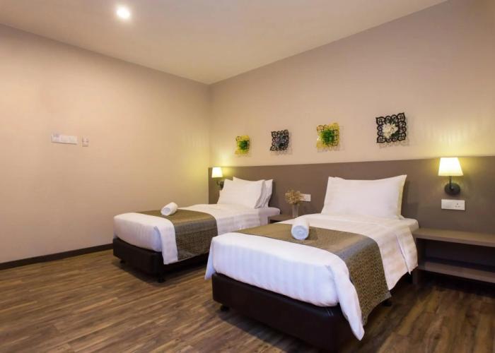 Oyo 490 Dk Hotel