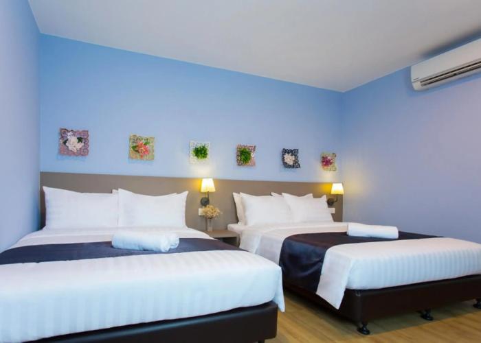 Oyo 490 Dk Hotel
