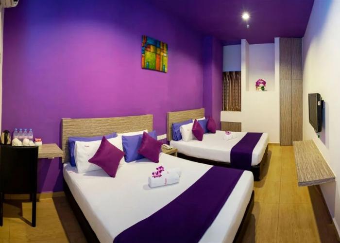 HereHotel Dormitory