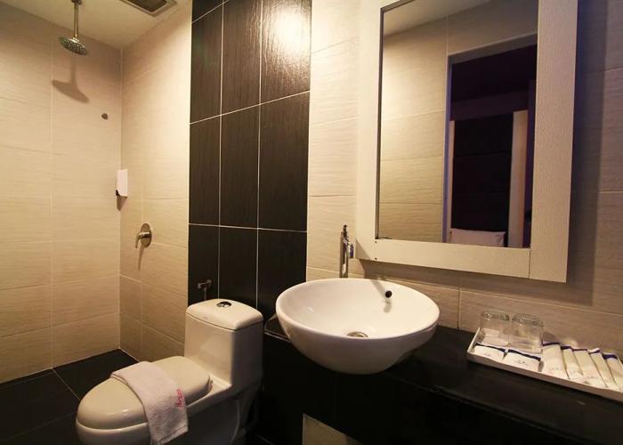 HereHotel Dormitory