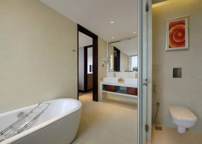 Courtyard by Marriott Pune Chakan