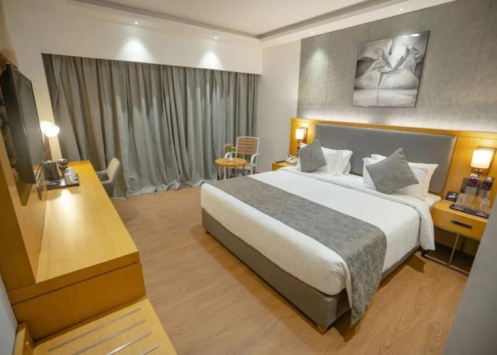 Zip By Spree Hotels Chakan