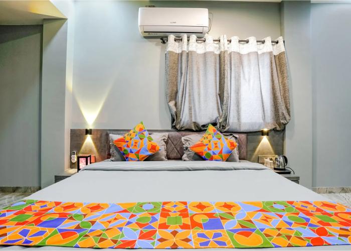 Fabhotel Viva House