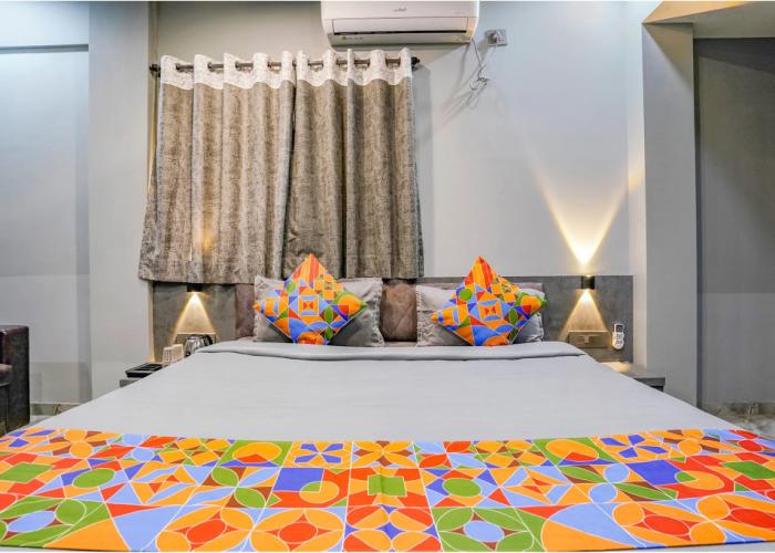 Fabhotel Viva House