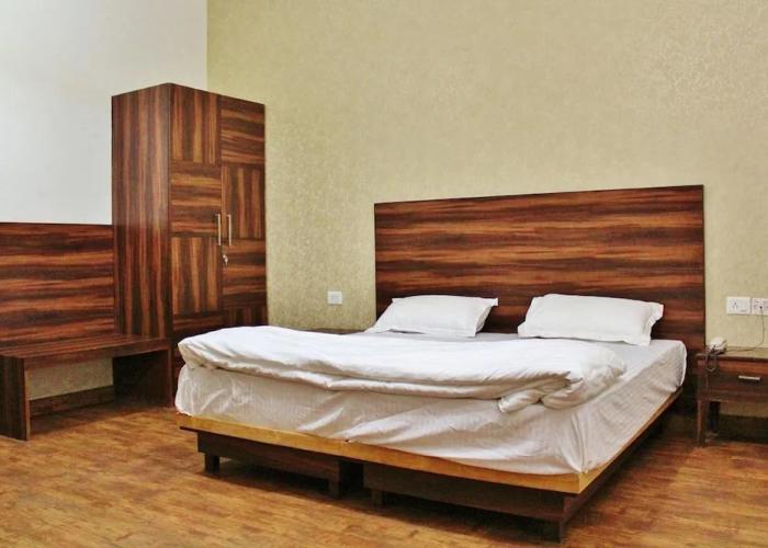 Adhunik Hotel Neemrana