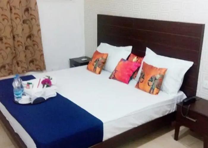 Adhunik Hotel Neemrana