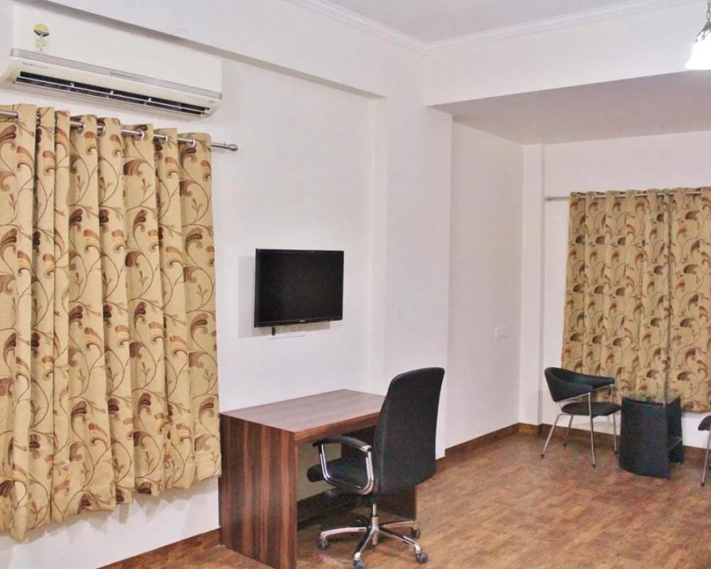 фото Adhunik Hotel Behror