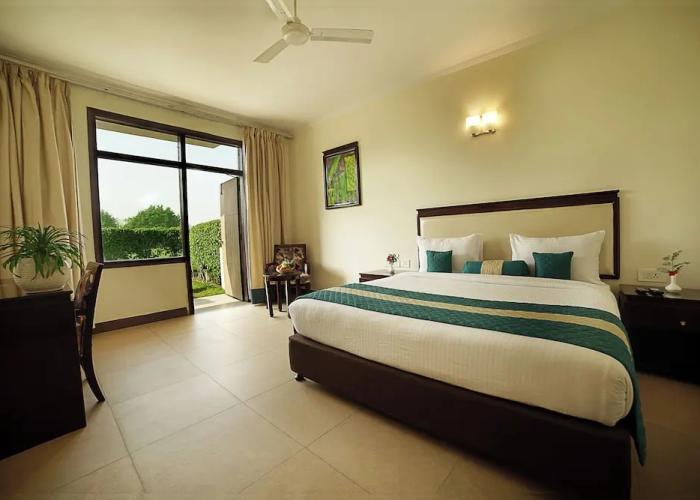 TreeHouse Sunrise Resort & Caravan Park