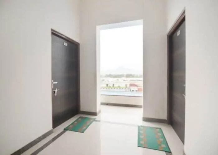 Hotel Jhansla By GRB