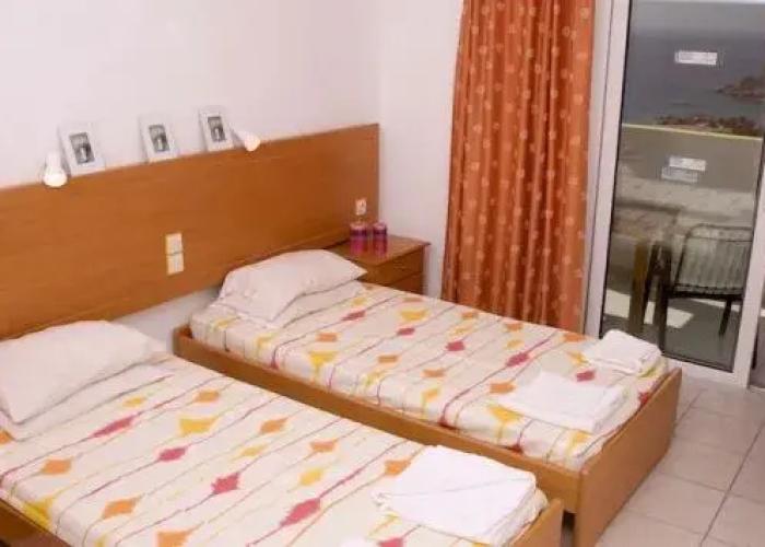 Hotel Pantheon, Kefalos