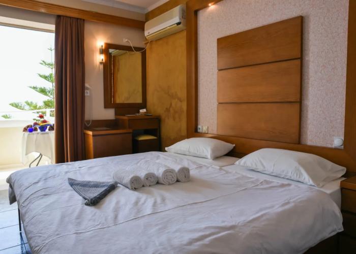Sacallis Inn Beach Hotel