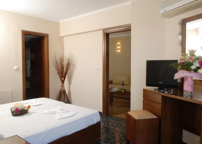Sacallis Inn Beach Hotel